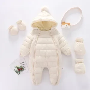 Breathable windproof thermal suit with hood and multi-variant zip